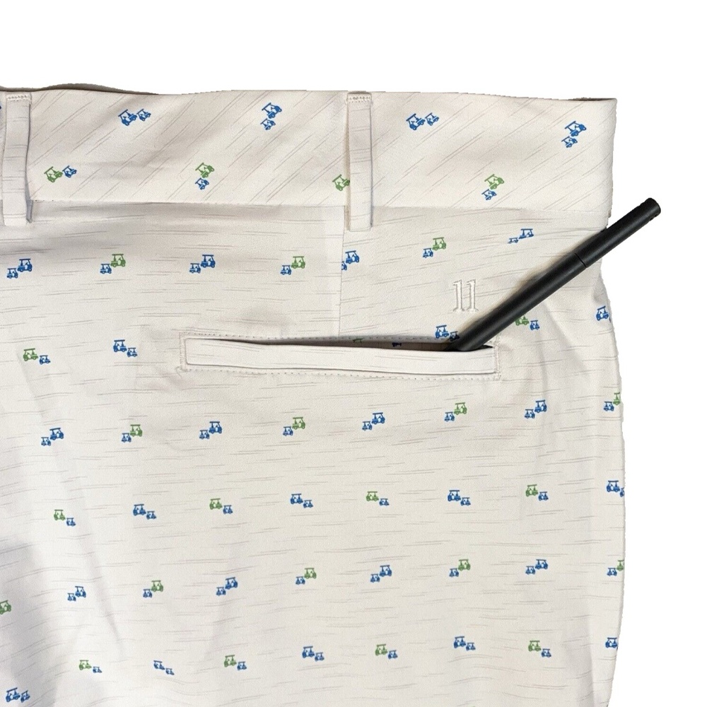 Walter Hagen Perfect 11 Shorts Size 40 White Mini Golf Cart Print 10" Inseam NWT - Picture 10 of 16
